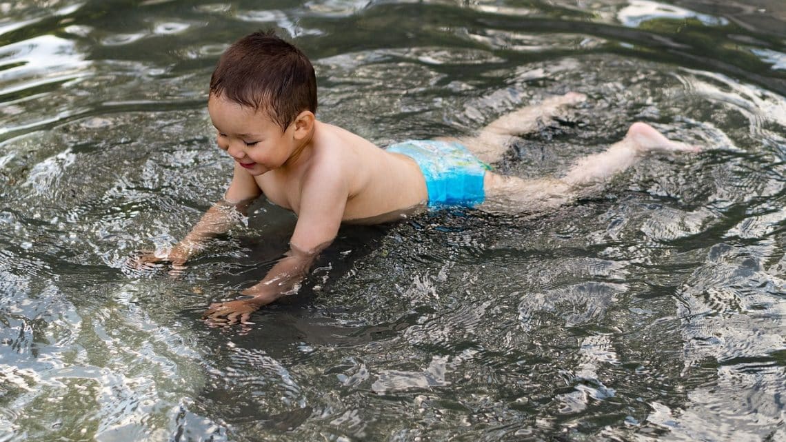 Couche piscine : quelle couche bébé pour la piscine ? 